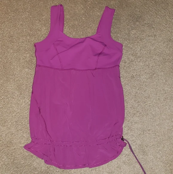Lululemon Tank Top with a cinched waist - Picture 2 of 13